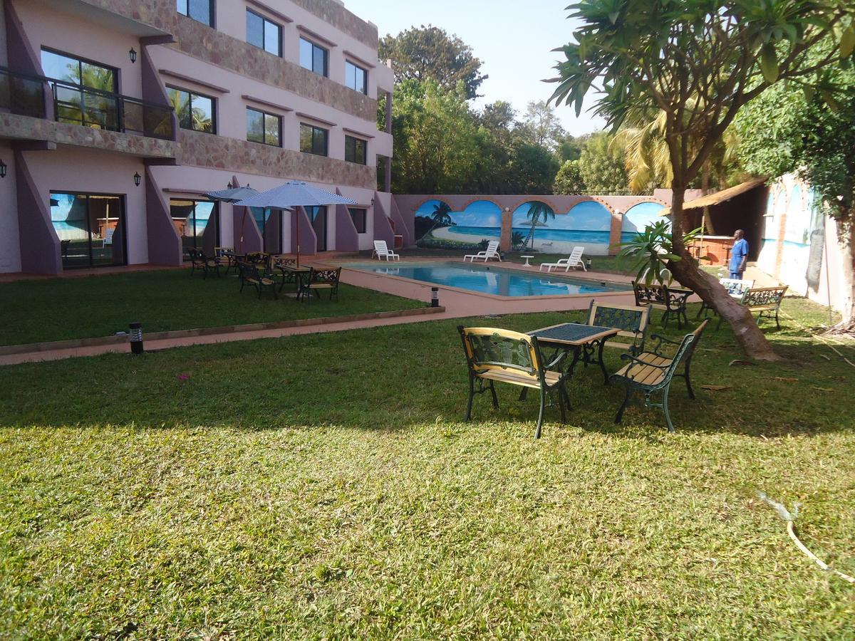 Le Relais De Bamako Hotel Exterior photo
